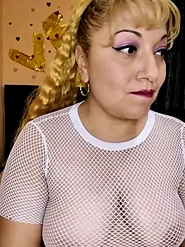 Venuss_Milf live cam on StripChat