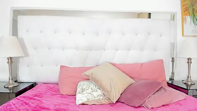 _philippa_ - _Philippa_'s free webcam - UK Sex Cams