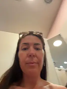 eveangelll (F milf) - Squirt fitting room