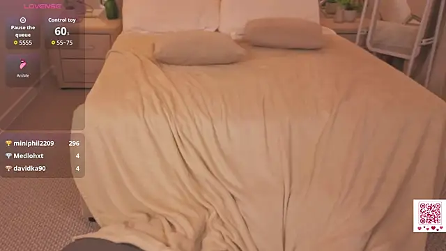 Chloee_White webcam