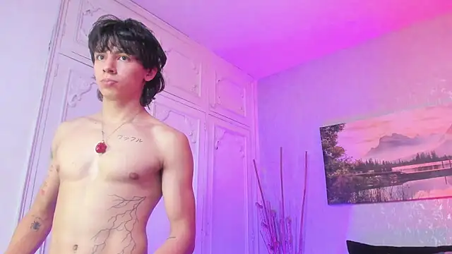 tyler_durten (M twink) - go to home tyler