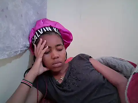MidnightNala webcam