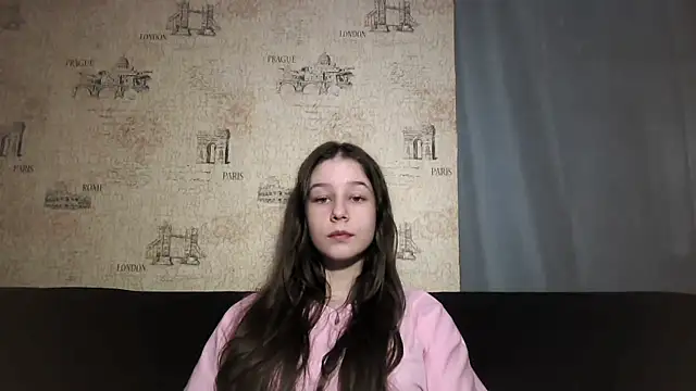 ElinoreHuxman webcam