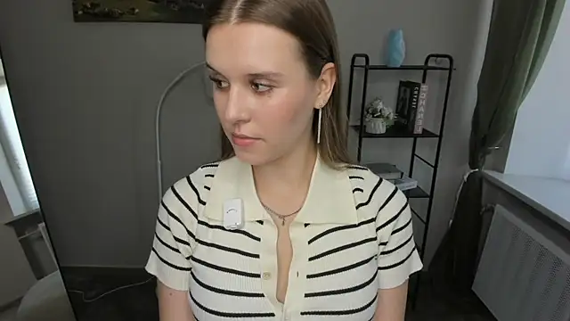 ArianaLeos webcam