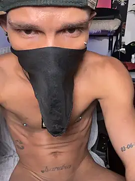 CRAZY-BOY99 webcam