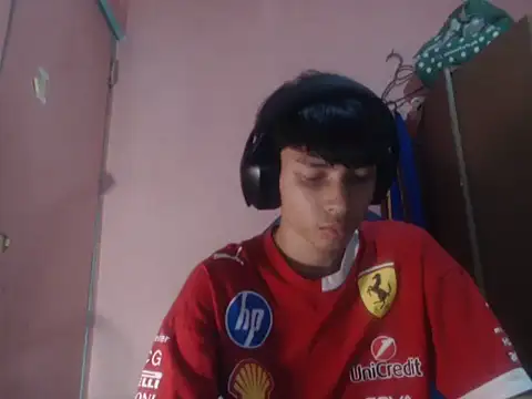 kyoshi_19 (M twink) - Fash dick 25 token, cum in public