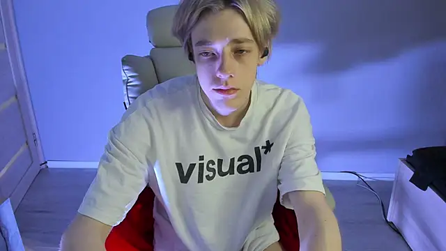 zane_steele (M twink) - Show ass💘