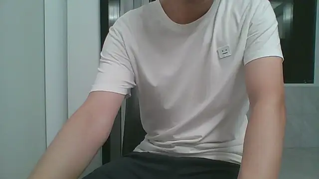 nole_china7 (Ask my age) - talk / fun / cum