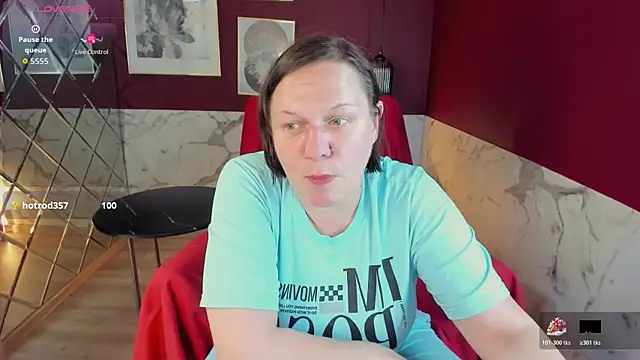 KellyPerfection webcam