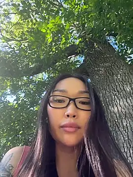 trytomakememoam webcam