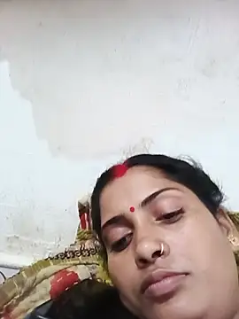 Poojaxx56 live cam on StripChat