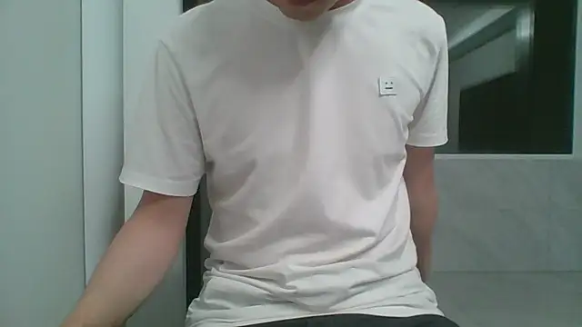 nole_china7 (Ask my age) - talk / fun / cum