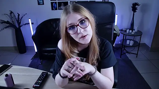 lanafitch - Lanafitch's free webcam - UK Sex Cams