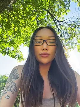 trytomakememoam webcam