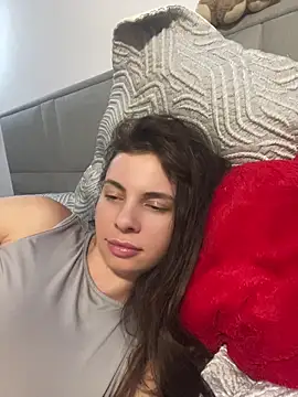 CurlyLara live sex cam