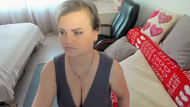 MildMature webcam