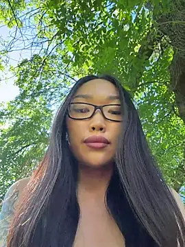 trytomakememoam webcam