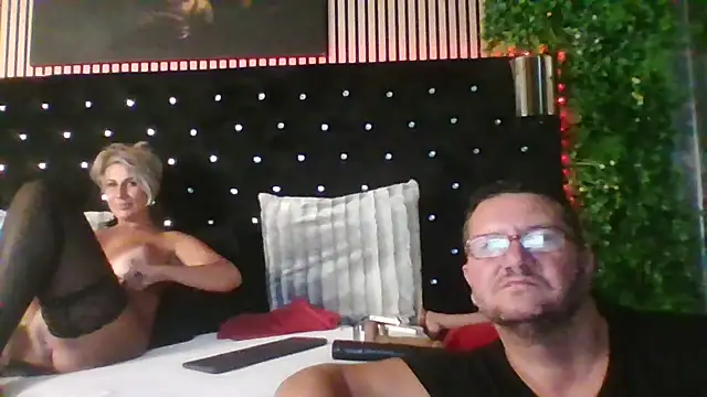 InannaStar webcam