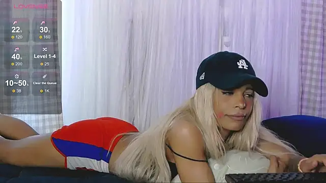 SarahRaynex webcam