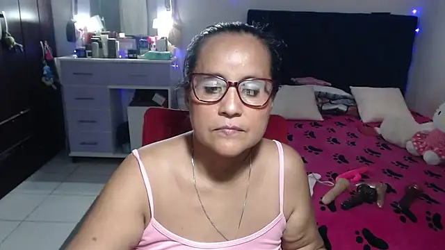 pervert_mommy_ Live Web Cam Show