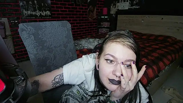 MessalinaOfficial webcam