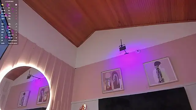 elodie_walker webcam
