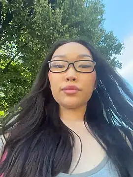 trytomakememoam webcam