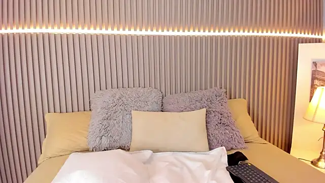 Victoria_Rosee webcam