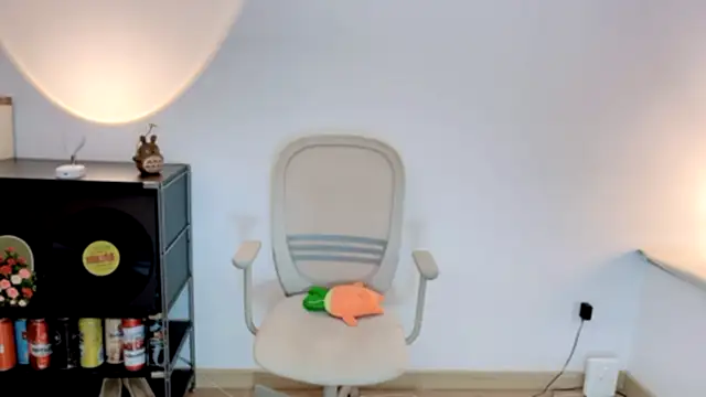 Onechestnut webcam