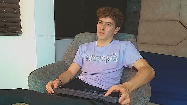 Tyler_Mcrey webcam