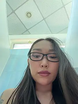 trytomakememoam webcam