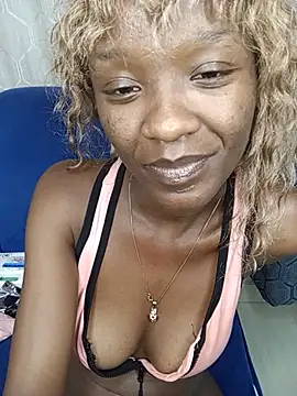 ariahsexy webcam stripchat model stream image