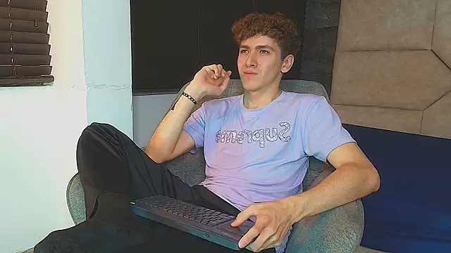 Tyler_Mcrey webcam