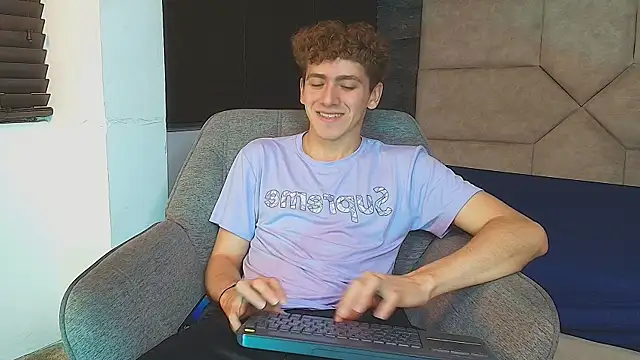 Tyler_Mcrey webcam