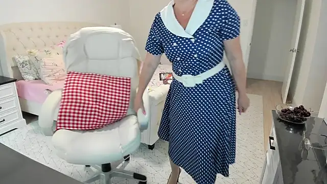 Vika73 webcam