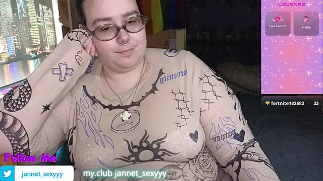 JannetPie webcam