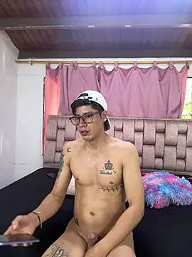 Sexytaty2022 webcam