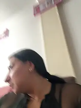 Abril_Luv webcam