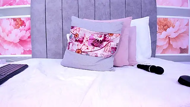 Stacey_white_ webcam