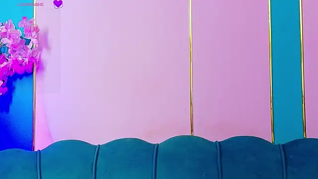 AriannaSins webcam