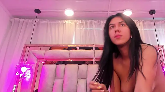 LiliGreyy webcam
