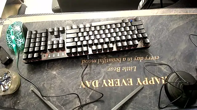 yichen008 webcam