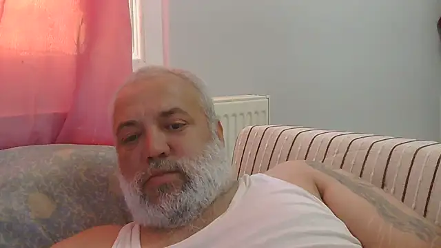 husoizmir live cam on StripChat