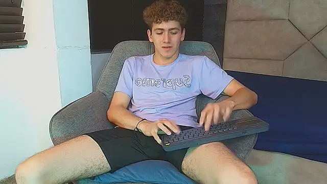 Tyler_Mcrey webcam