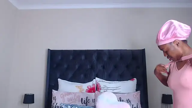 Sexynaughty_Gal