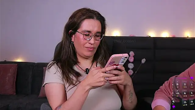 kathieandpovcock1 webcam