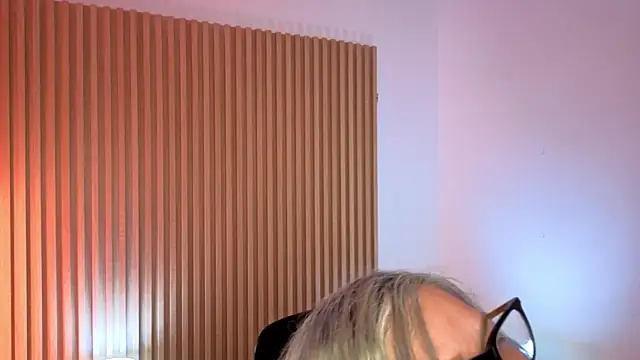 MarianL0ve webcam
