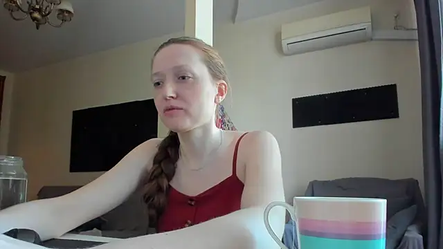 Holistic_woman webcam
