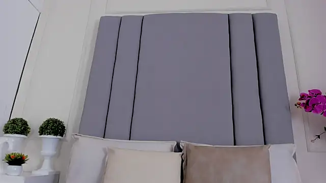 CannelaSmith webcam