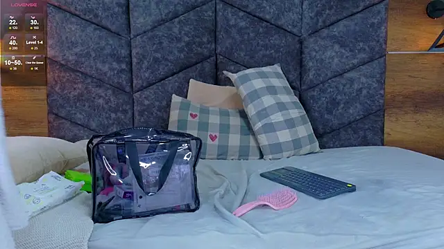 AnnieRouse__ webcam
